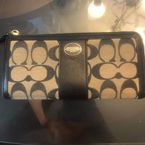 Coach Logo wallet